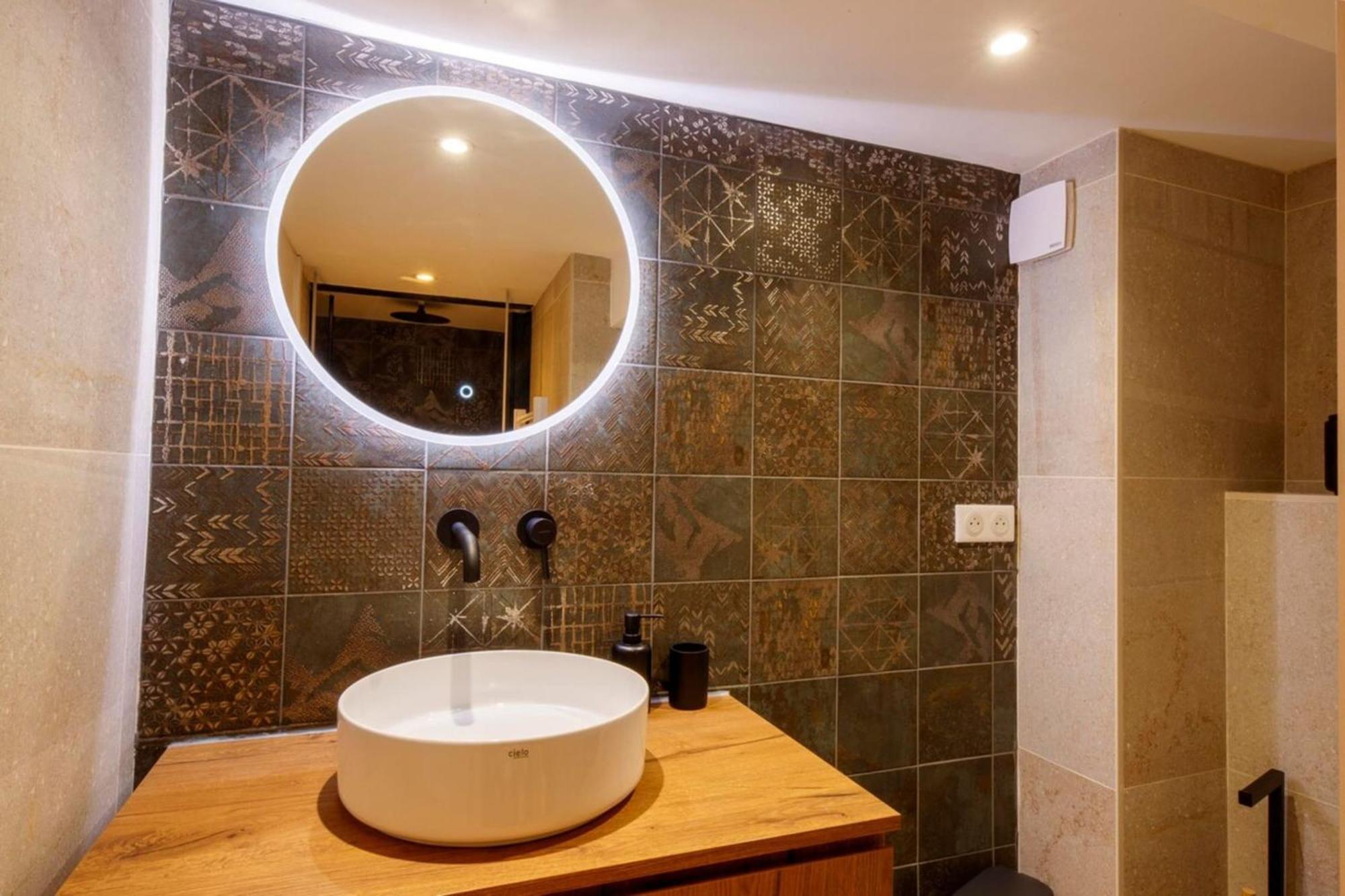 06A2 - Heart Of Old Nice Beautiful Renovated Apartment Luaran gambar